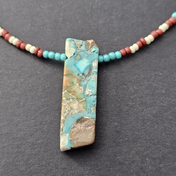 Handmade Necklace featuring genuine stone center piece. - Picture 6 of 7